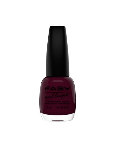 Smalto rosso della collezione Faby Elite.